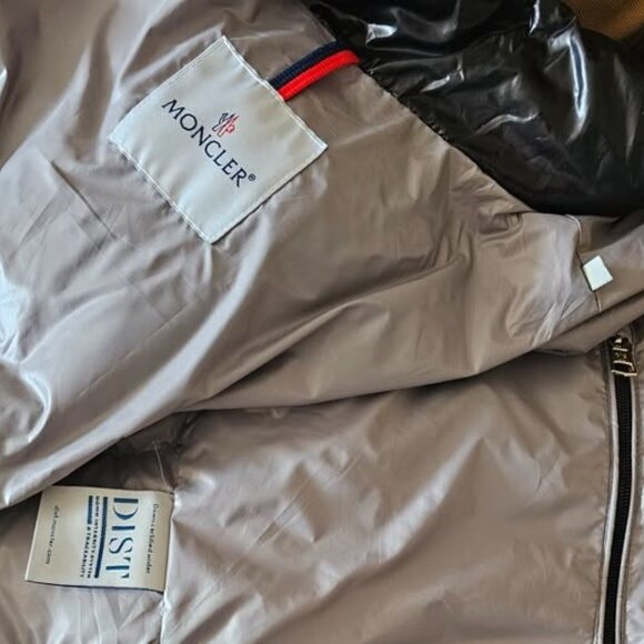 Moncler down jacket, Maya model, original - Picture 6 of 9
